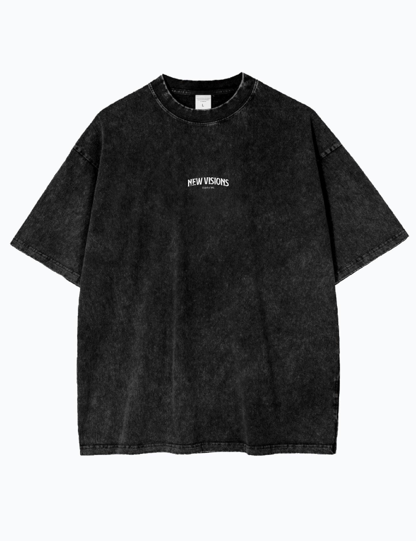 Vorderansicht des Oversized Acid-Wash-T-Shirts in Schwarz mit dem New Visions Clothing Logo.