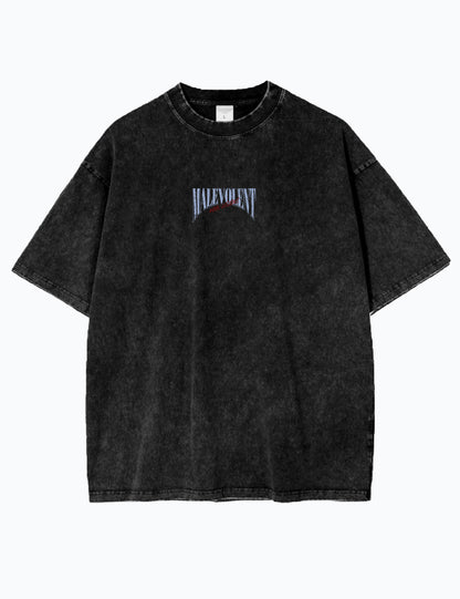 Frontansicht des Oversized Acid-Wash-T-Shirts in Schwarz mit Malevolent Logo.