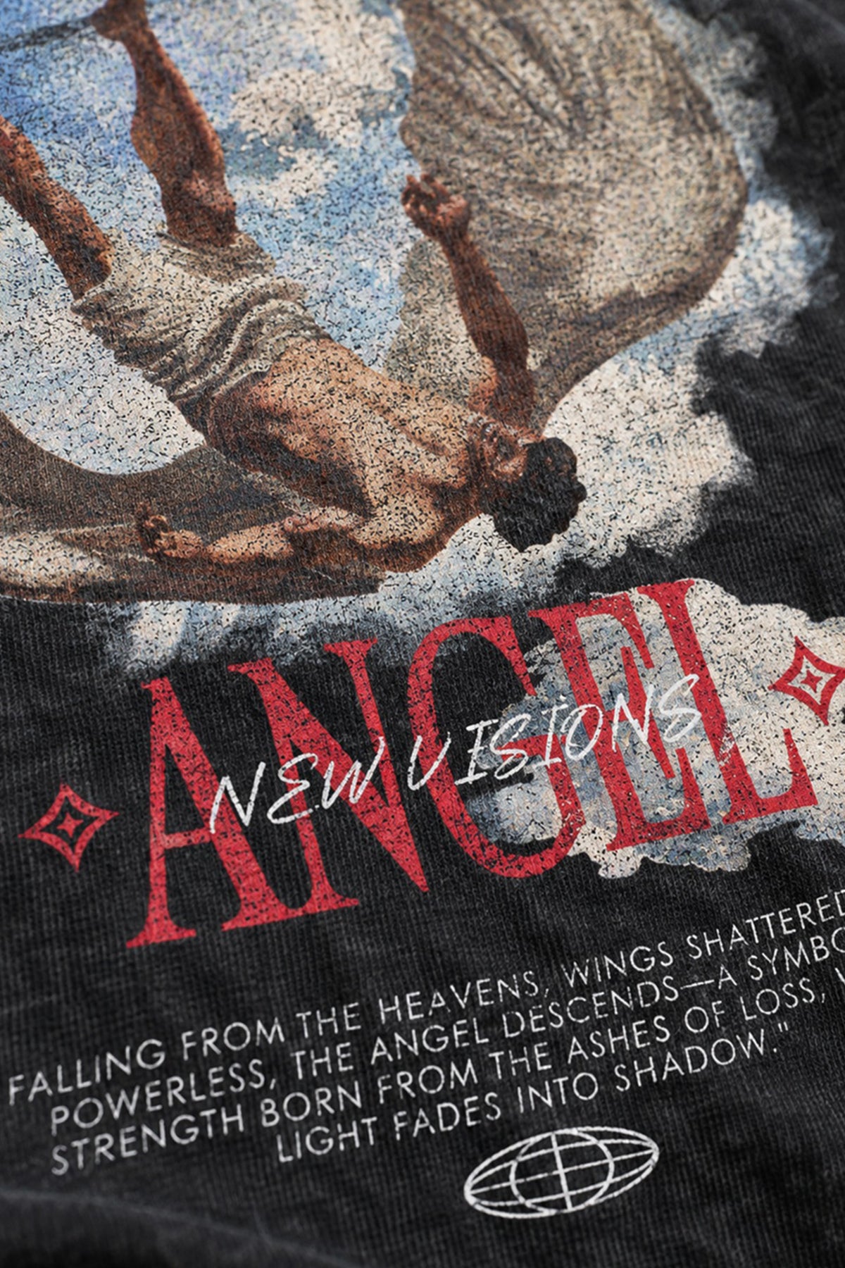 FALLEN ANGEL T-Shirt, Stoff- und Druckfarbdetail, Schwarz